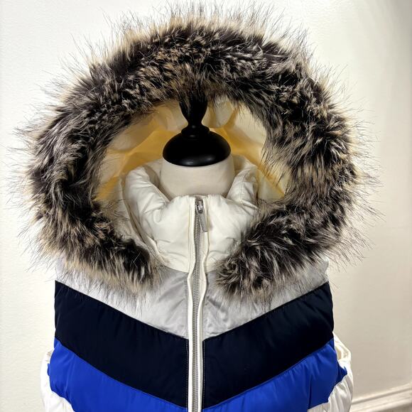 Lands End Size M Puffer Vest Down Feather Fill Removable Hood Faux Fur Trim - Picture 13 of 15